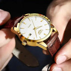 Skórzany zegarek męski z brązowym paskiem - calixus